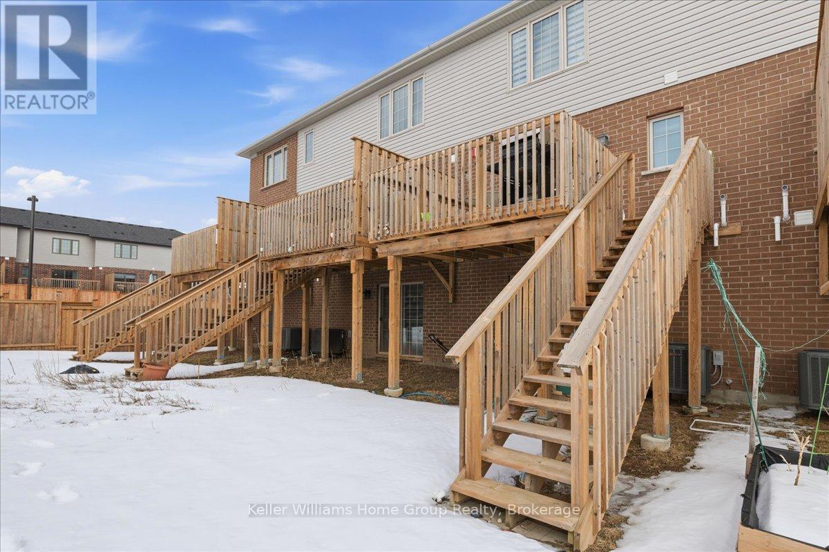 114 Ian Ormston Drive, Kitchener, Ontario  N2P 0K3 - Photo 32 - X12850588