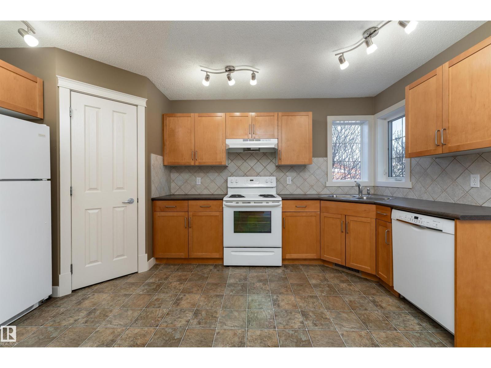 10904 72 Av Nw, Edmonton, Alberta  T6G 0A9 - Photo 8 - E4476057