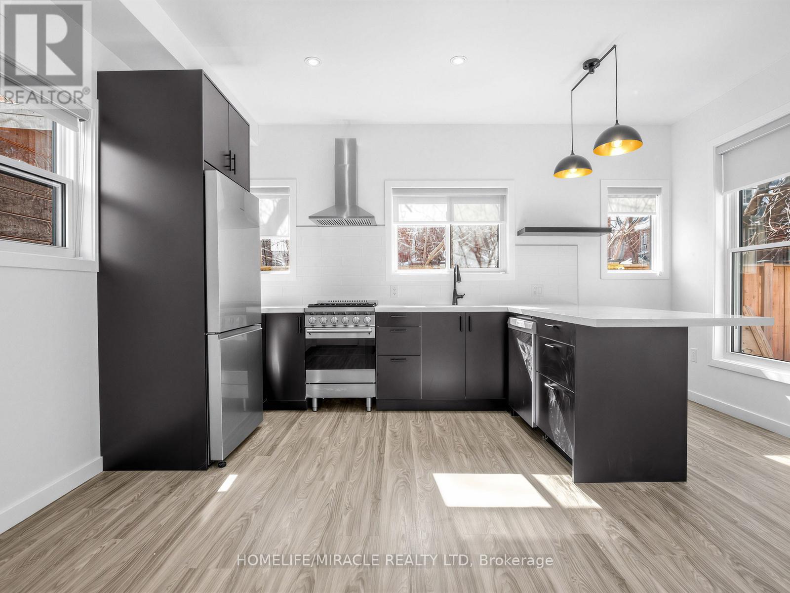 Laneway - 679 Dovercourt Road, Toronto, Ontario  M6H 2W7 - Photo 10 - C12817330