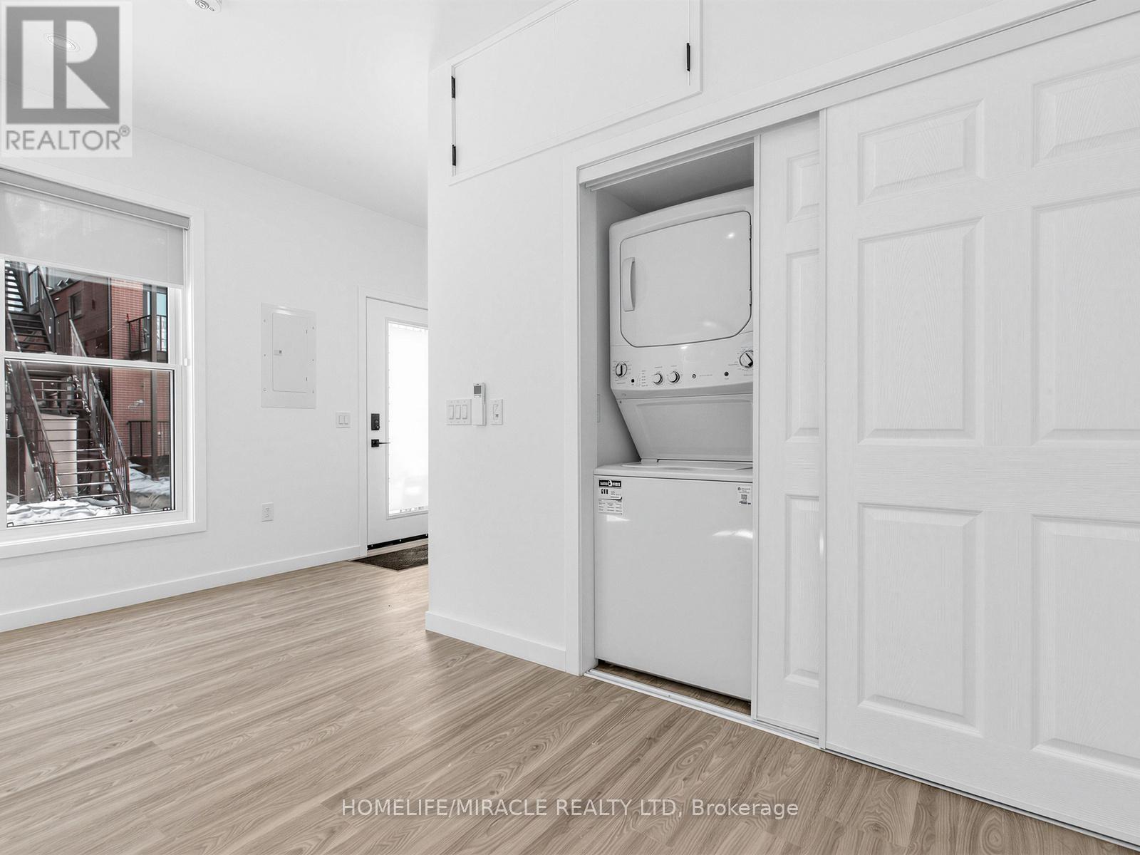 Laneway - 679 Dovercourt Road, Toronto, Ontario  M6H 2W7 - Photo 18 - C12817330