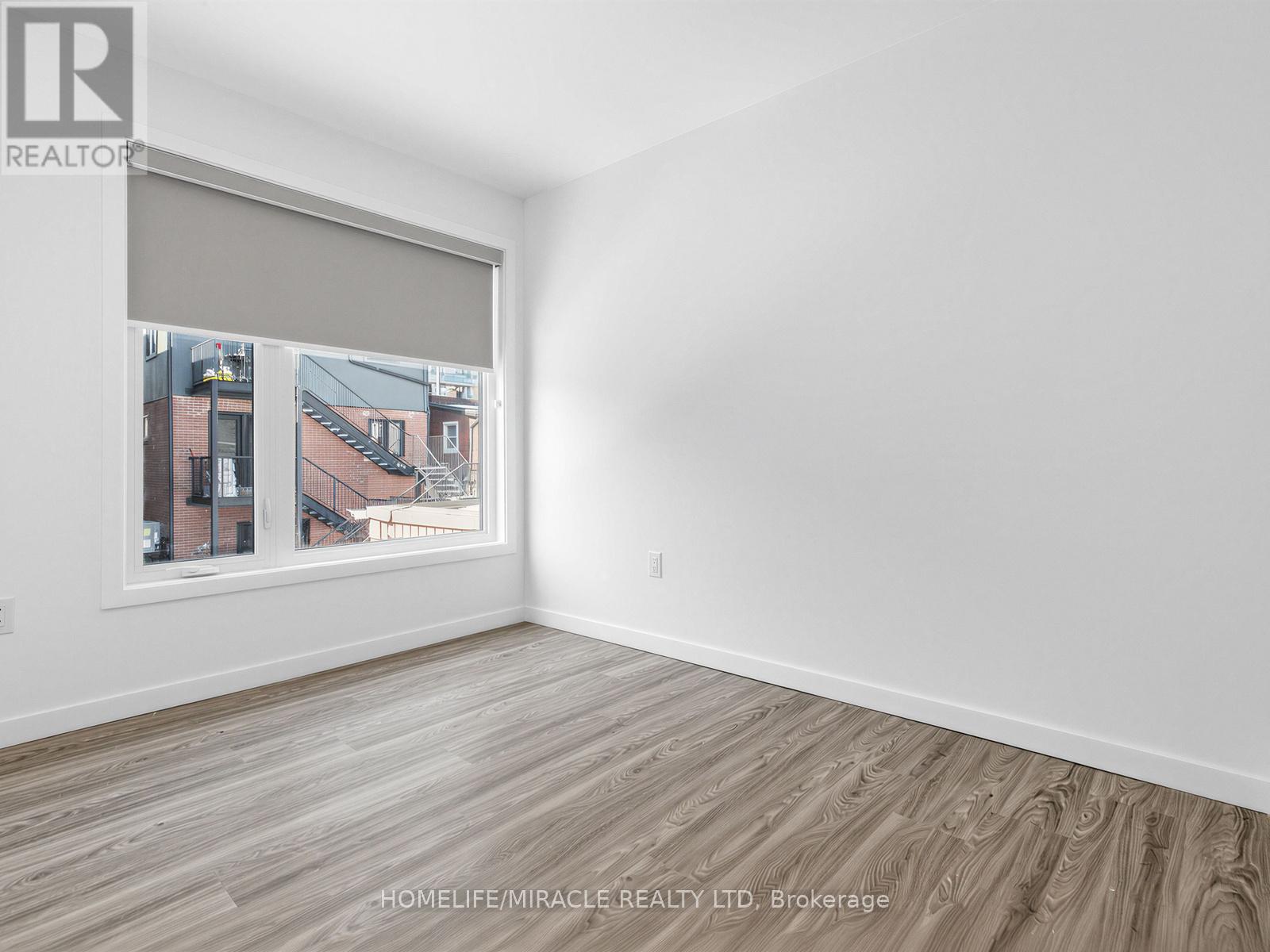 Laneway - 679 Dovercourt Road, Toronto, Ontario  M6H 2W7 - Photo 25 - C12817330