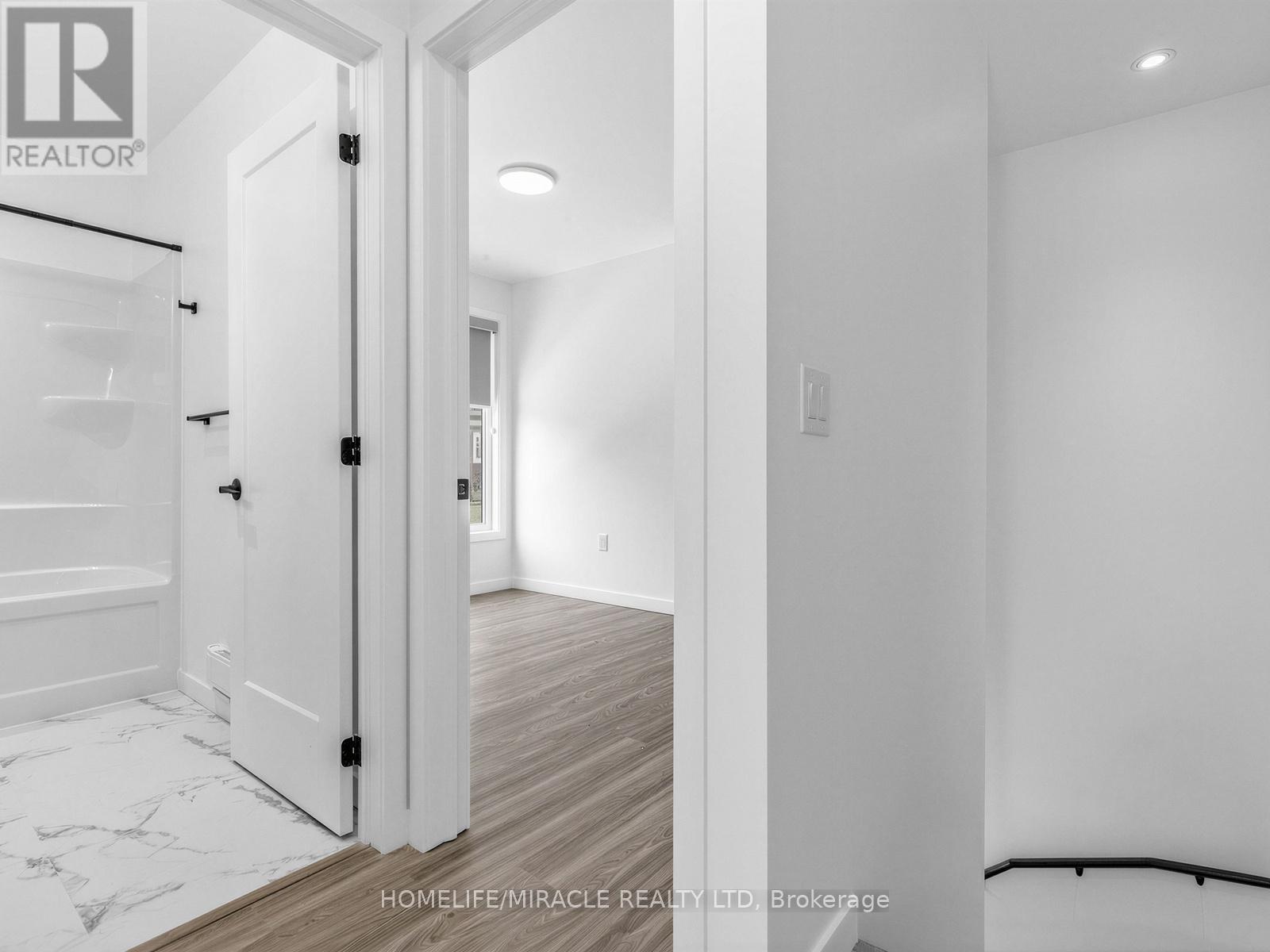 Laneway - 679 Dovercourt Road, Toronto, Ontario  M6H 2W7 - Photo 24 - C12817330