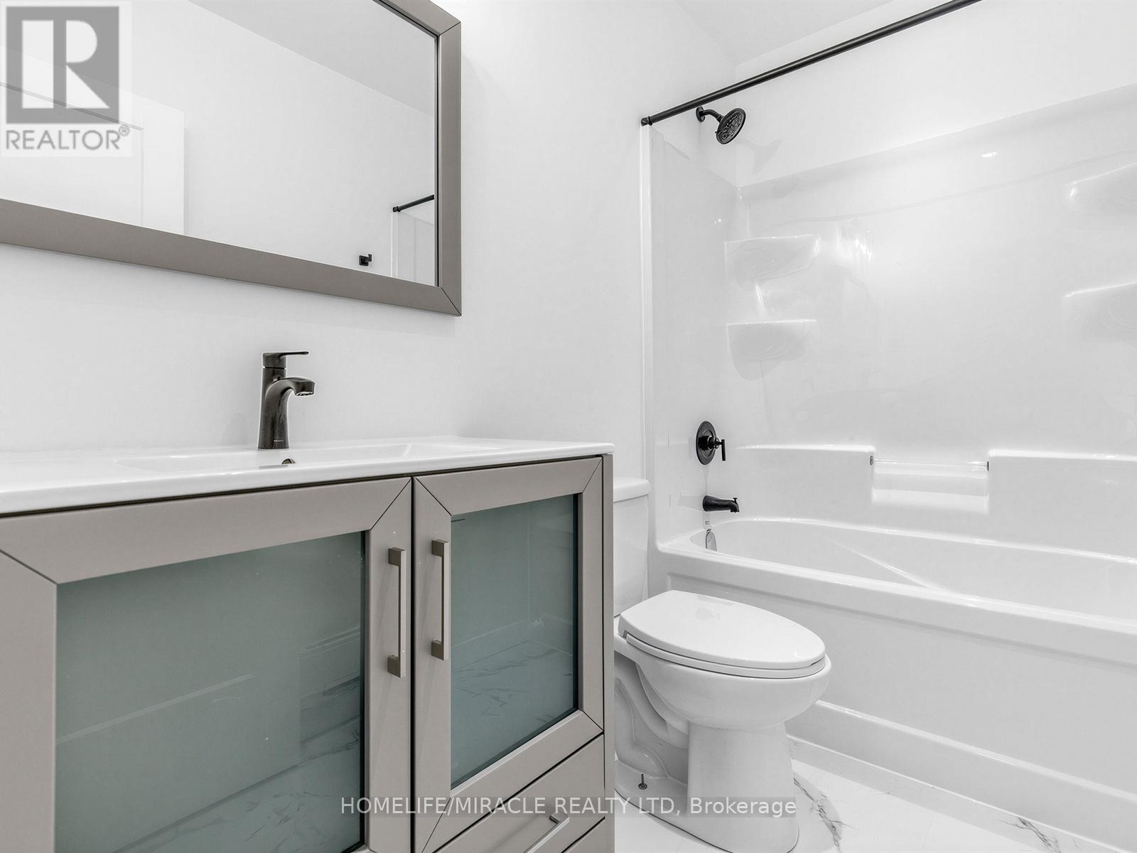 Laneway - 679 Dovercourt Road, Toronto, Ontario  M6H 2W7 - Photo 29 - C12817330