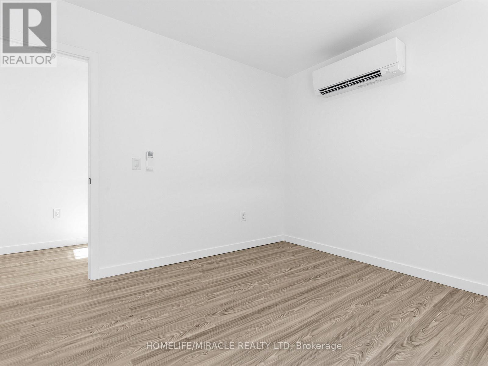 Laneway - 679 Dovercourt Road, Toronto, Ontario  M6H 2W7 - Photo 33 - C12817330