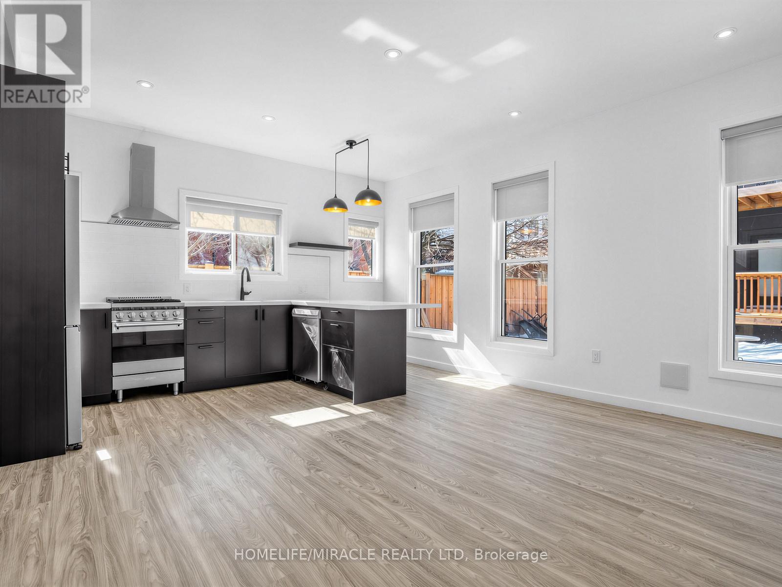 Laneway - 679 Dovercourt Road, Toronto, Ontario  M6H 2W7 - Photo 8 - C12817330