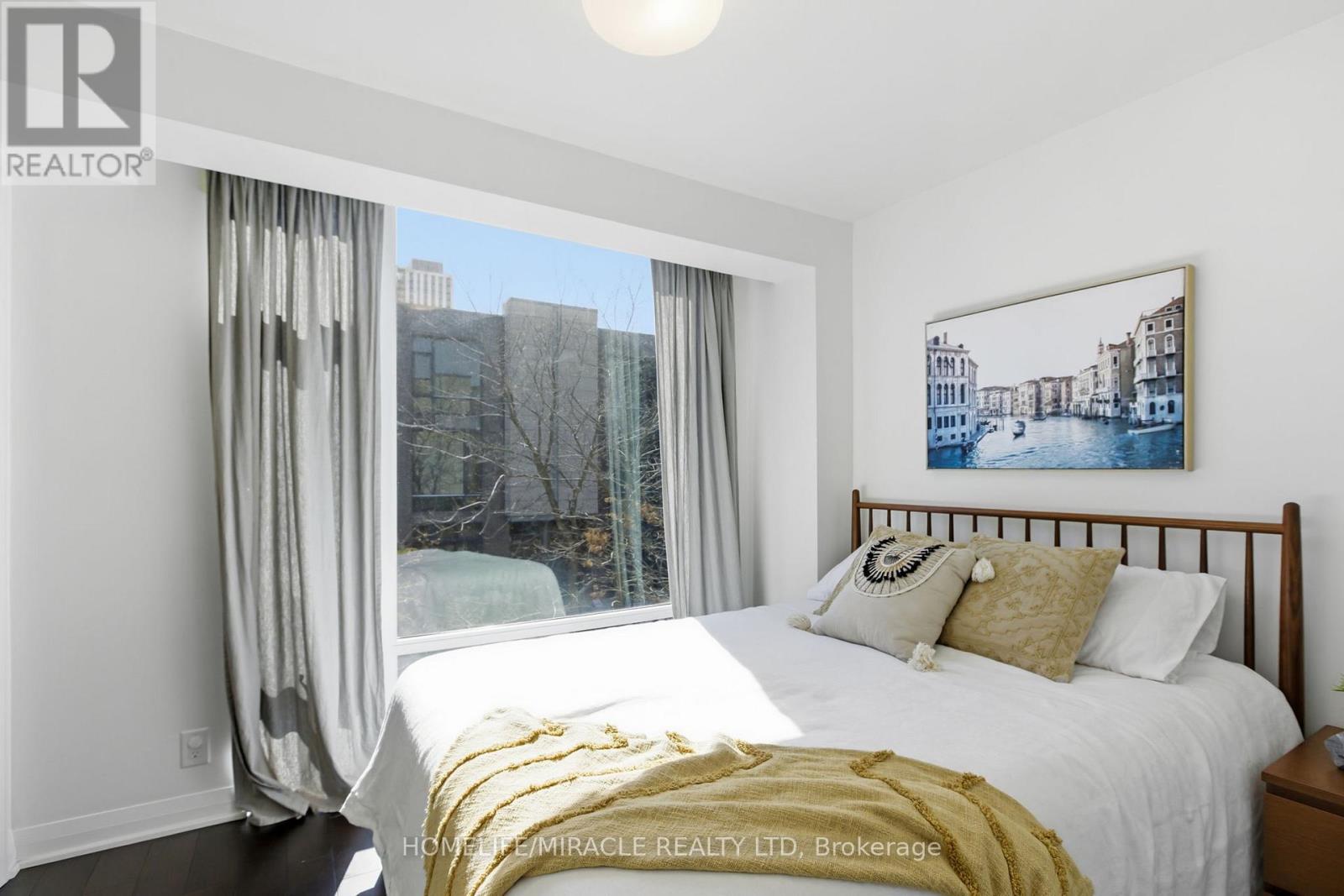 41 - 23 Valhalla Inn Road, Toronto, Ontario  M9B 0B3 - Photo 15 - W12849658