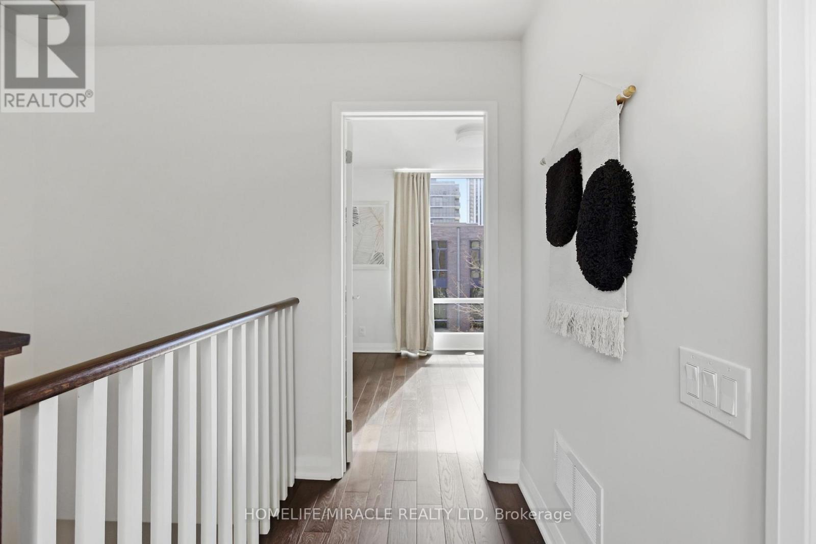 41 - 23 Valhalla Inn Road, Toronto, Ontario  M9B 0B3 - Photo 19 - W12849658