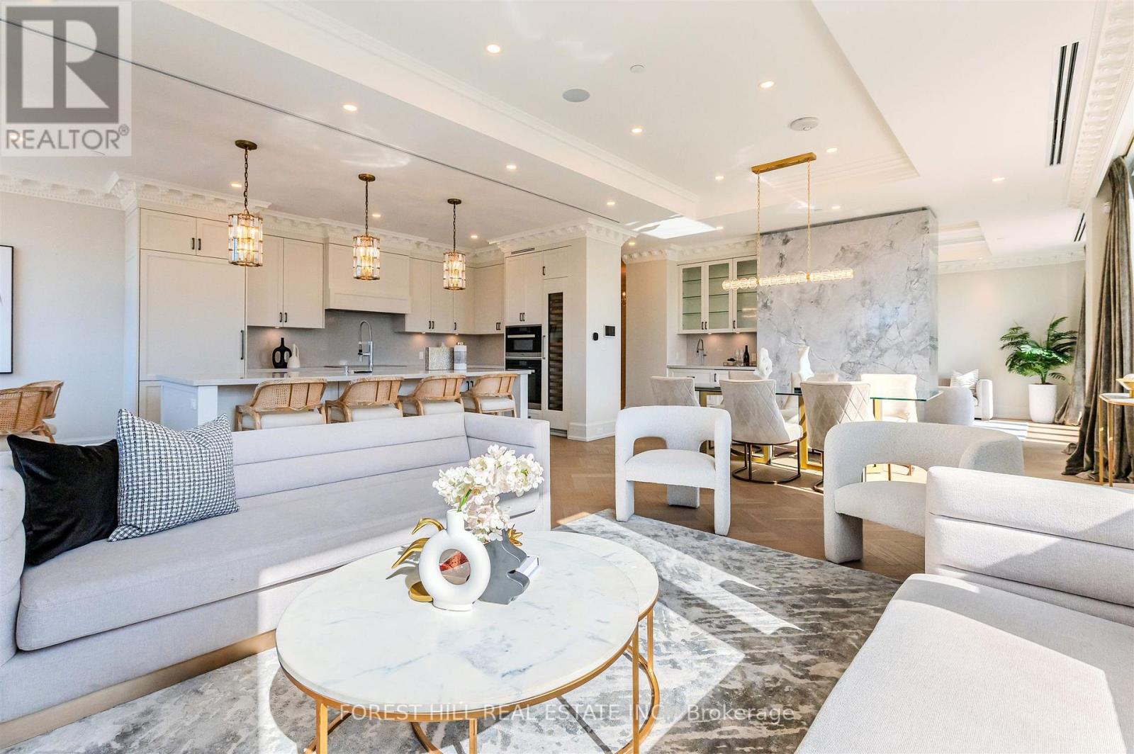 602 - 128 Hazelton Avenue, Toronto, Ontario  M5R 2E2 - Photo 16 - C12850582