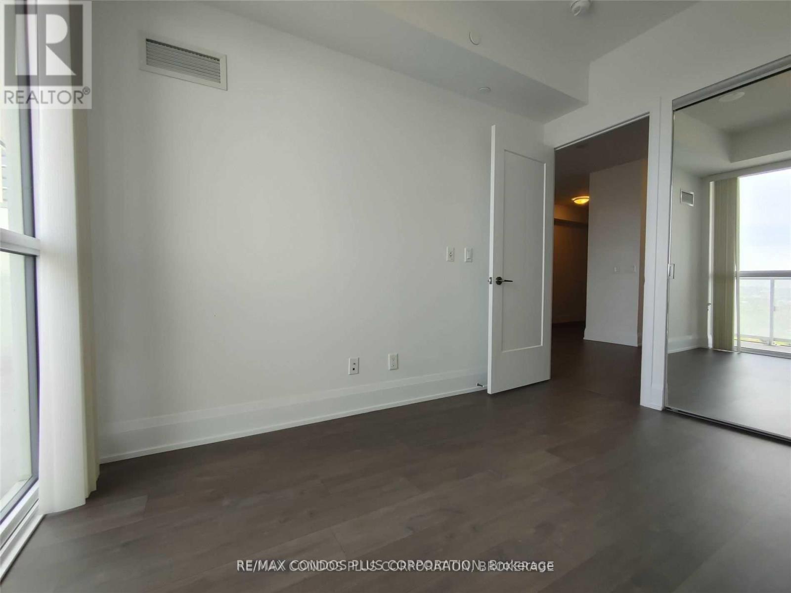 1705 - 101 Erskine Avenue, Toronto, Ontario  M4P 1Y5 - Photo 8 - C12850620