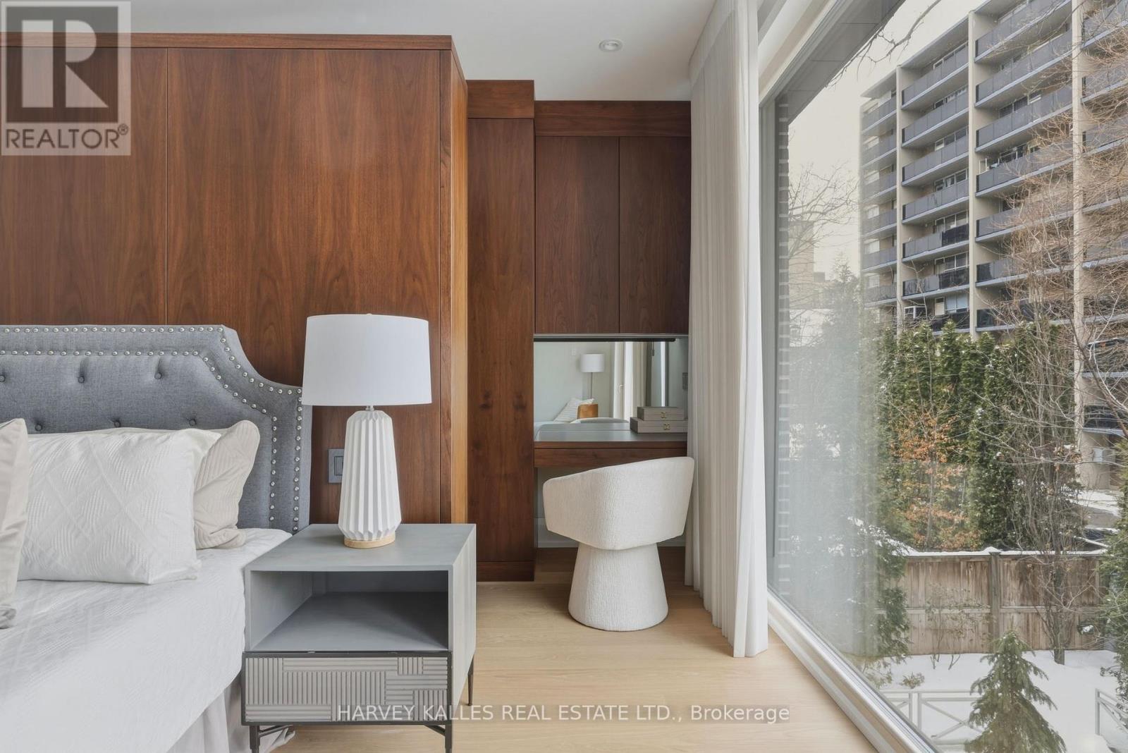 94 B Admiral Road, Toronto, Ontario  M5R 2L6 - Photo 17 - C12850636