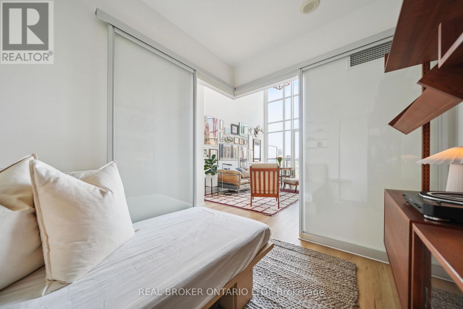 714 - 5 Hanna Avenue, Toronto, Ontario  M6K 0B3 - Photo 11 - C12850646