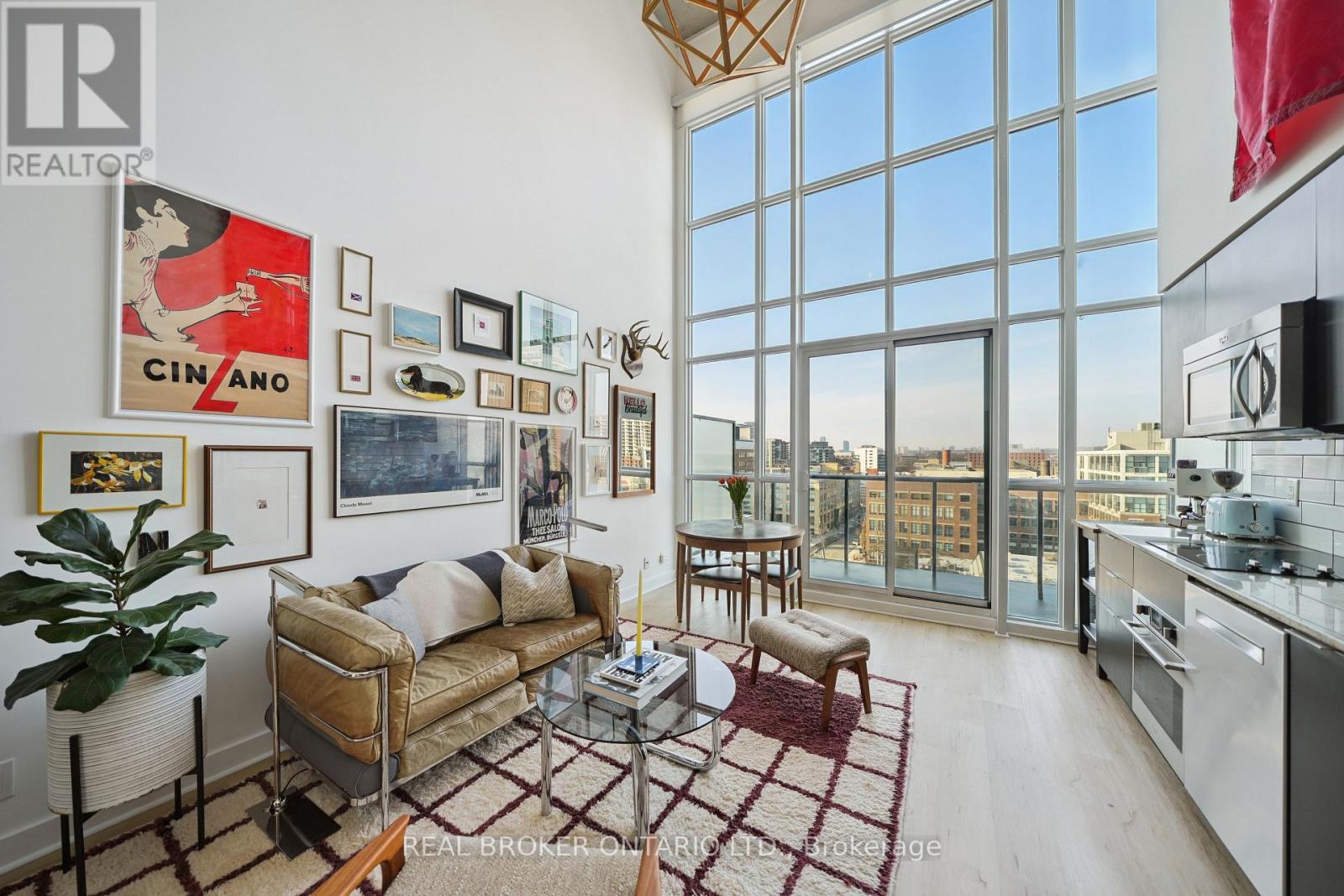 714 - 5 Hanna Avenue, Toronto, Ontario  M6K 0B3 - Photo 3 - C12850646