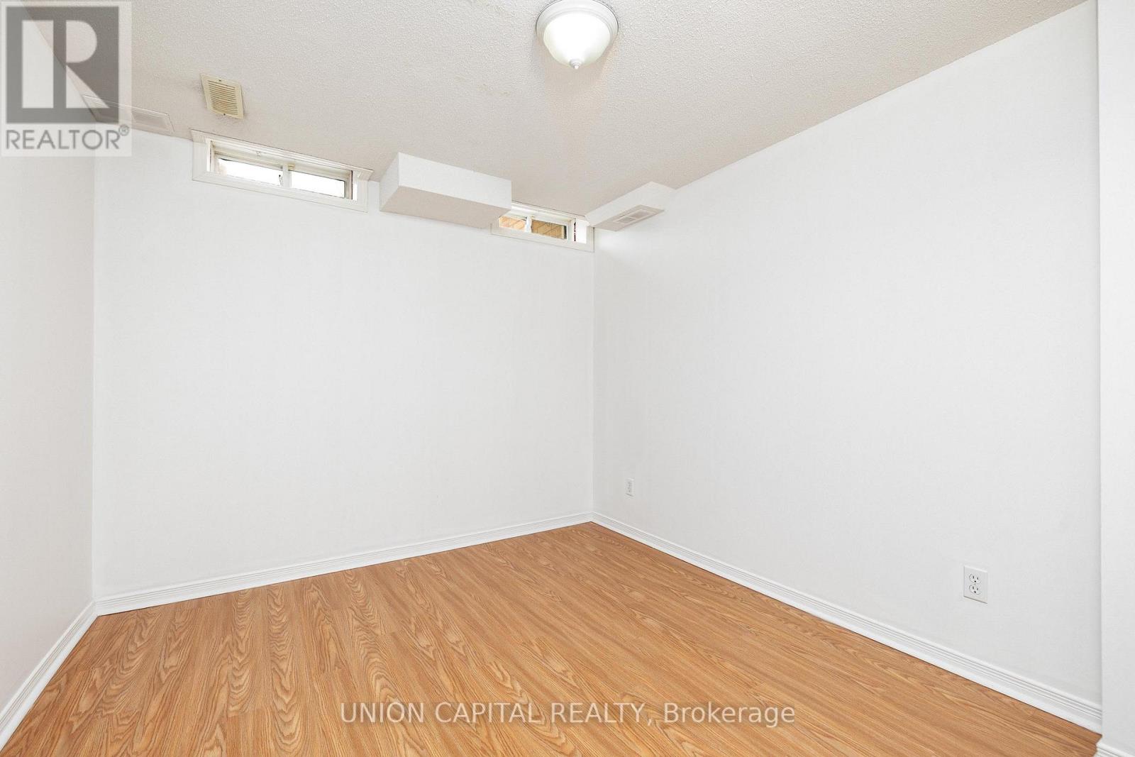 29 Queen's Plate Drive, Markham, Ontario  L6C 2A9 - Photo 42 - N12850590