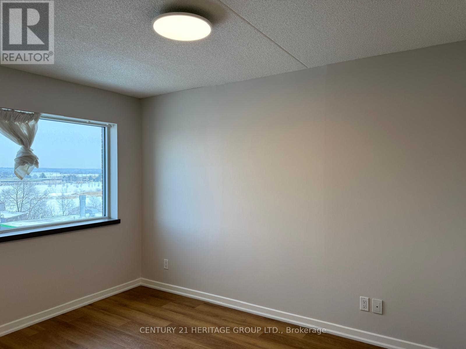 419 - 10415 Yonge Street, Richmond Hill, Ontario  L4C 0Z3 - Photo 4 - N12850662