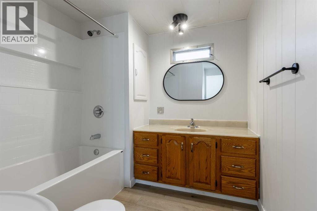 313 Noble Street, Barons, Alberta  T0L 0G0 - Photo 13 - A2261371