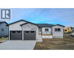 277 E 1 Avenue N, Magrath, Alberta