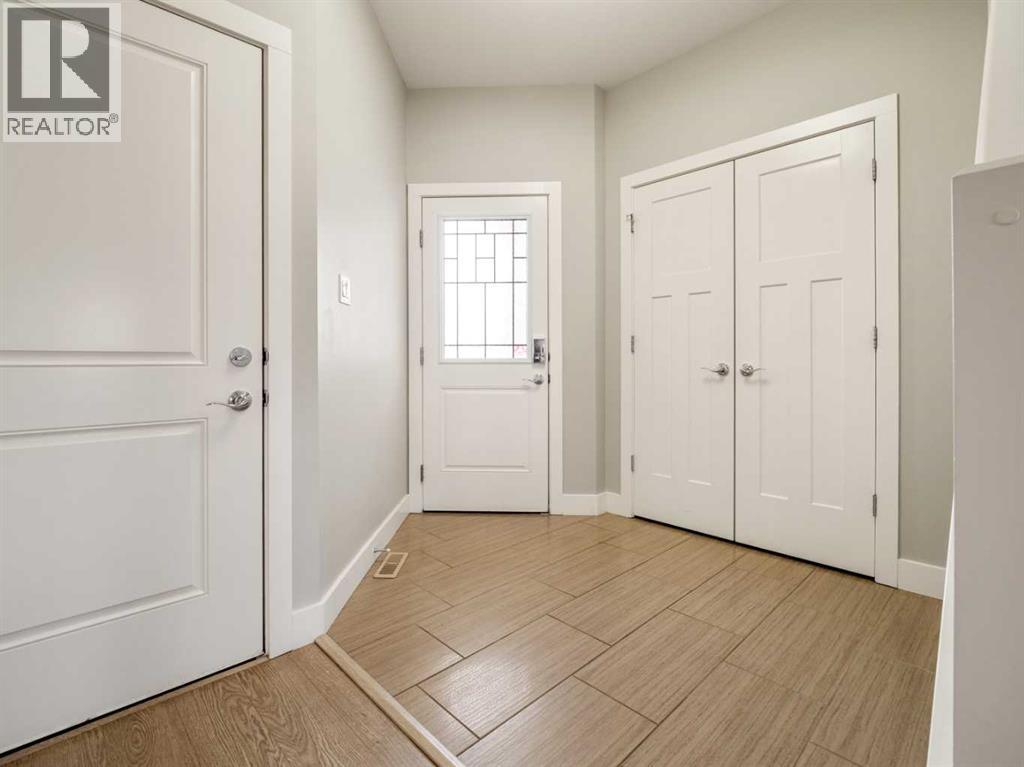 166 Crocus Terrace W, Lethbridge, Alberta  T1J 5L6 - Photo 6 - A2285045