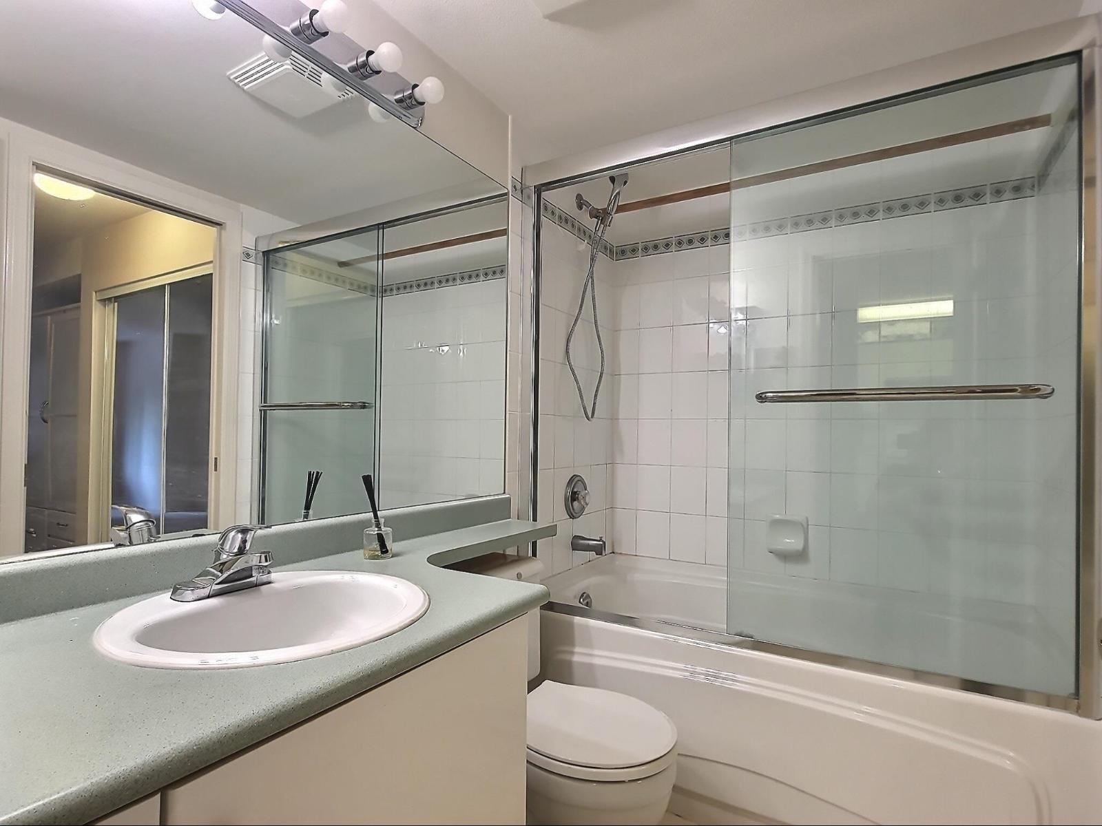 212 10128 132 Street, Surrey, British Columbia  V3T 3T5 - Photo 17 - R3096646