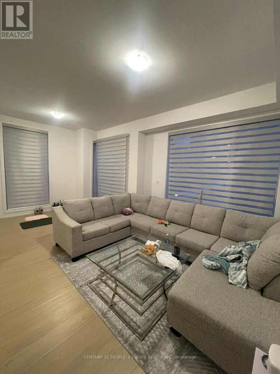 7 Wylie Street, Caledon, Ontario  L7E 4L2 - Photo 2 - W12850564