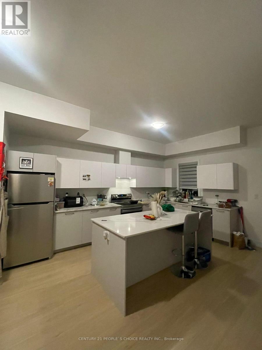 7 Wylie Street, Caledon, Ontario  L7E 4L2 - Photo 4 - W12850564