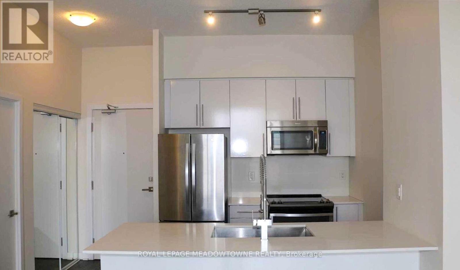 301 - 4011 Brickstone Mews, Mississauga, Ontario  L5B 0J7 - Photo 11 - W12850596