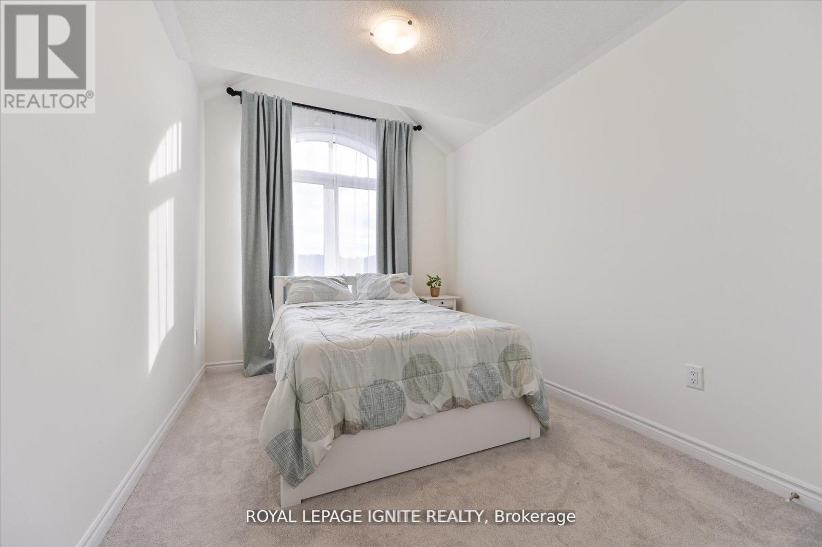 39 Minnock Street, Caledon, Ontario  L7C 4K9 - Photo 32 - W12850606