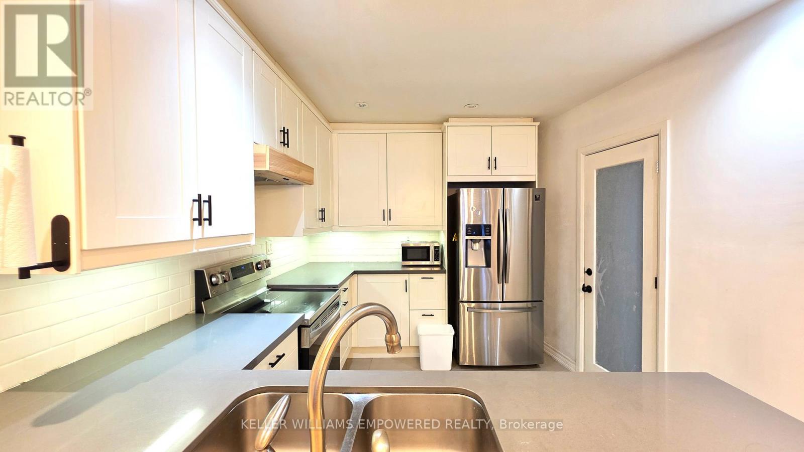 Main & Upper - 583 Old Weston Road, Toronto (Weston-Pellam Park), Ontario  M6N 3B2 - Photo 5 - W12850632