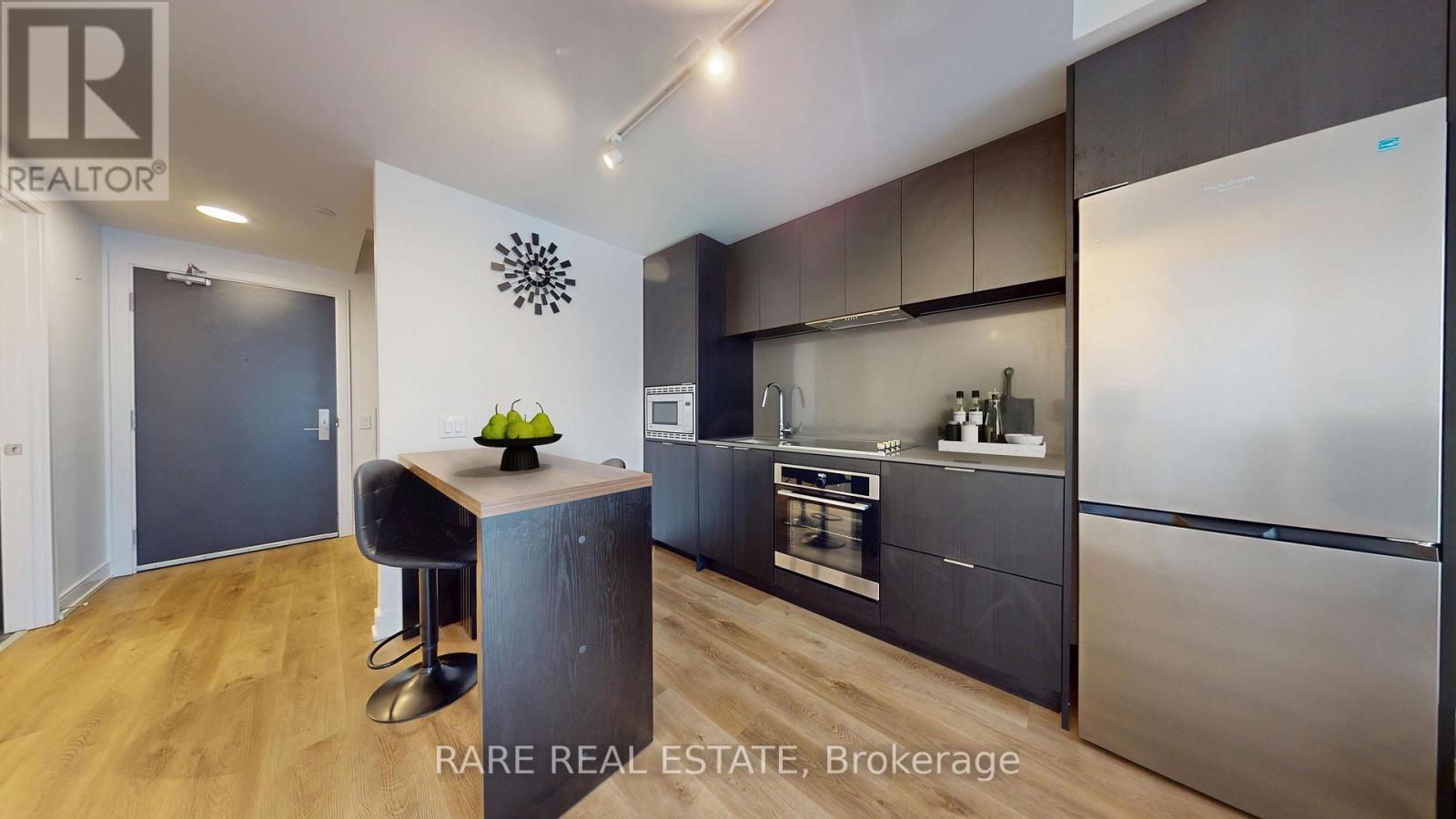 412 - 3009 Novar Road, Mississauga, Ontario  L5B 0P9 - Photo 2 - W12850654