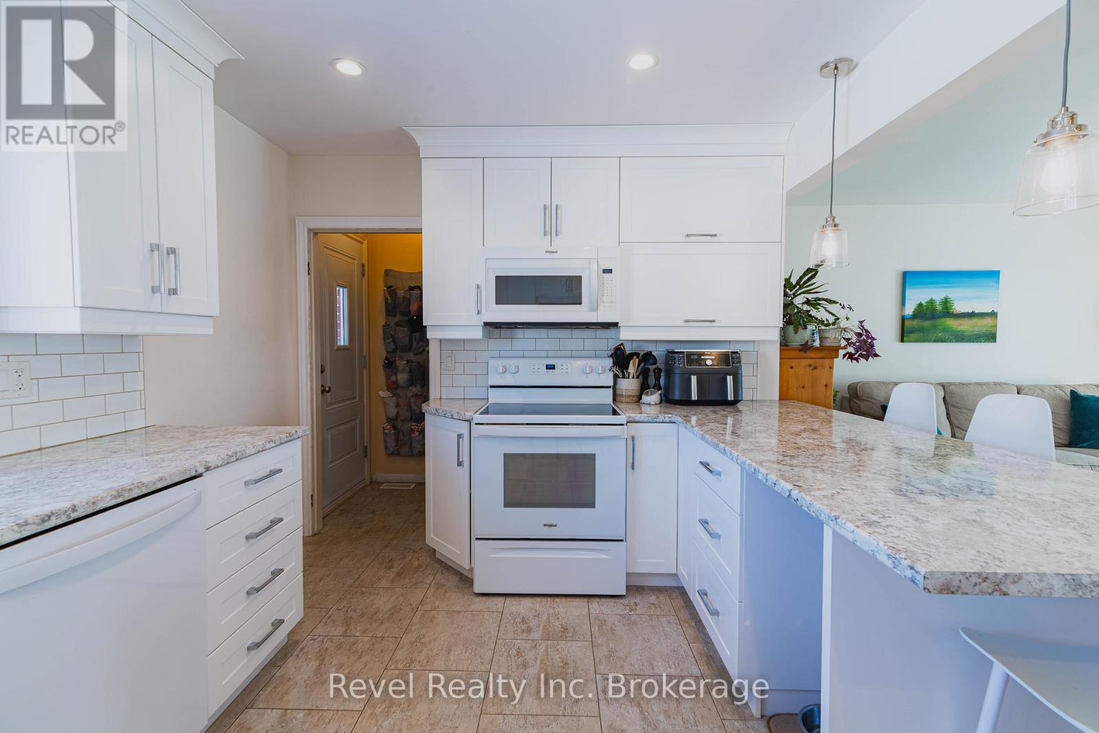 372 Mckenzie Avenue, North Bay (Widdifield), Ontario  P1B 7E2 - Photo 11 - X12850844