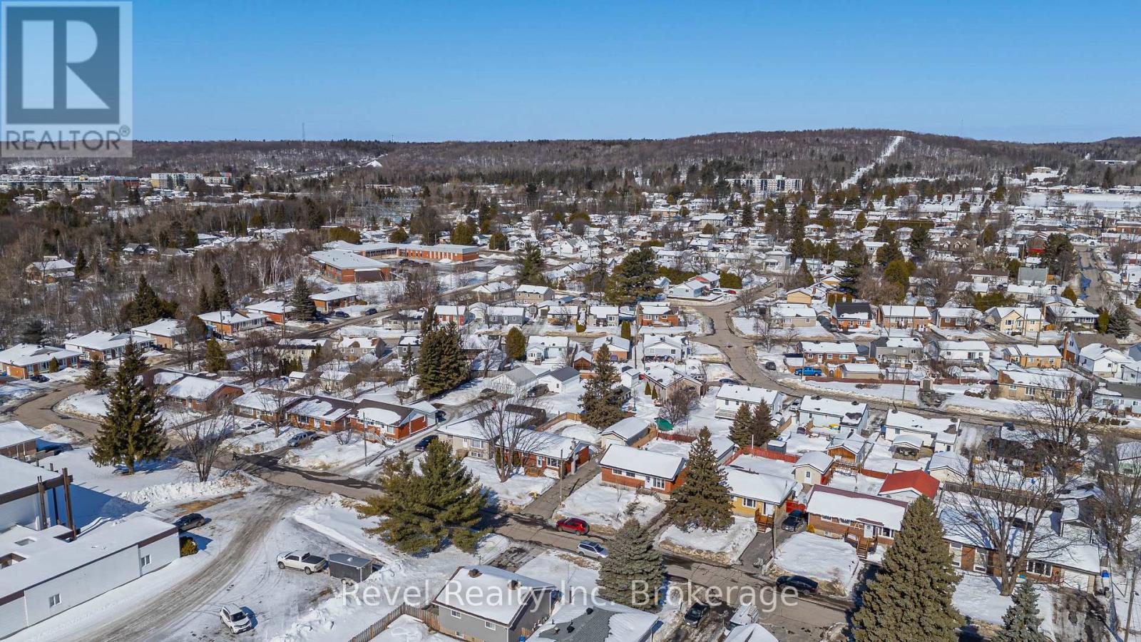 372 Mckenzie Avenue, North Bay (Widdifield), Ontario  P1B 7E2 - Photo 36 - X12850844