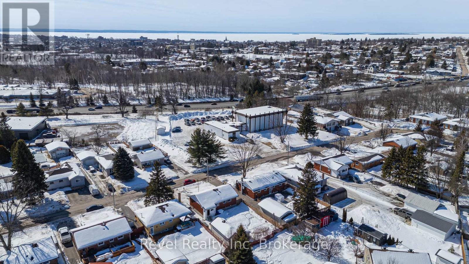 372 Mckenzie Avenue, North Bay (Widdifield), Ontario  P1B 7E2 - Photo 37 - X12850844