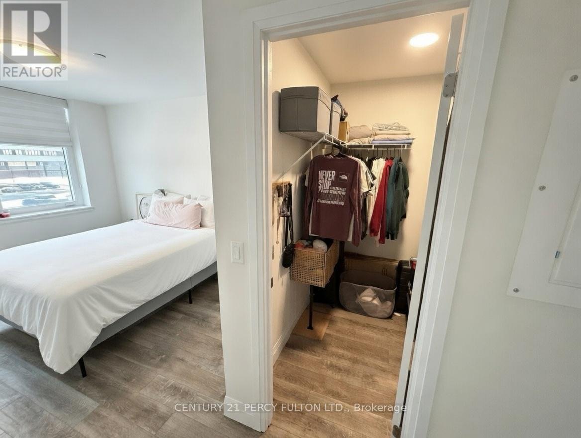 213 - 1 Redfern Avenue, Hamilton, Ontario  L9C 0E6 - Photo 15 - X12850592