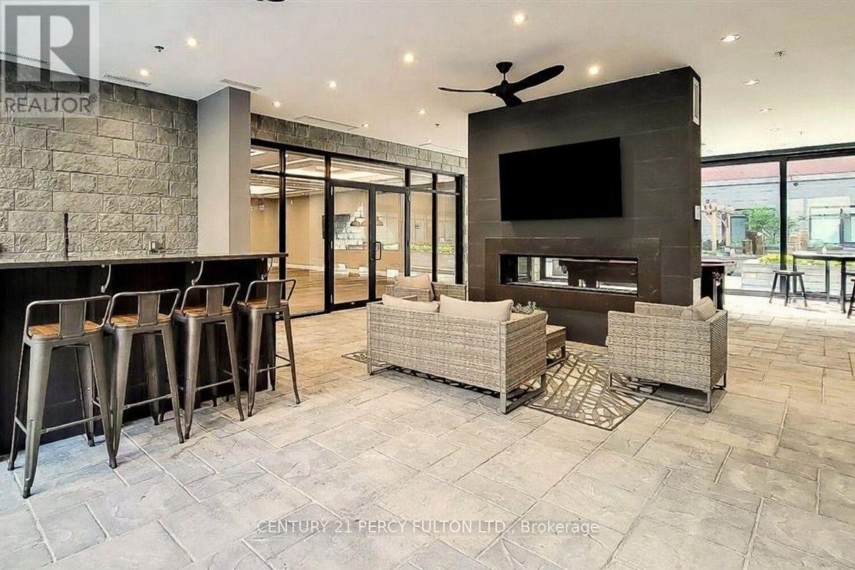 213 - 1 Redfern Avenue, Hamilton, Ontario  L9C 0E6 - Photo 17 - X12850592