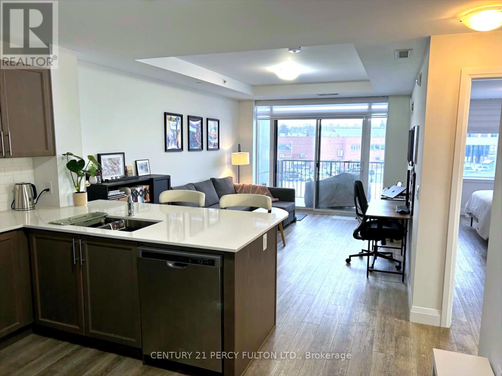 213 - 1 Redfern Avenue, Hamilton, Ontario  L9C 0E6 - Photo 3 - X12850592