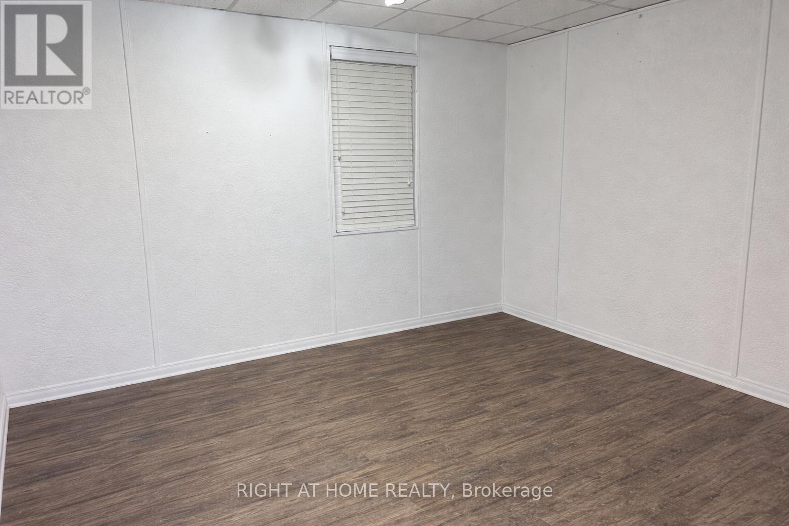 36 Charing Cross Street, Brantford, Ontario  N3R 2H2 - Photo 13 - X12850628