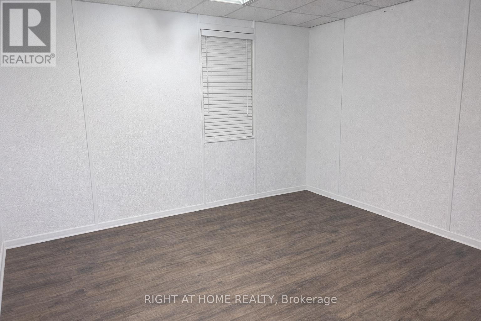 36 Charing Cross Street, Brantford, Ontario  N3R 2H2 - Photo 14 - X12850628