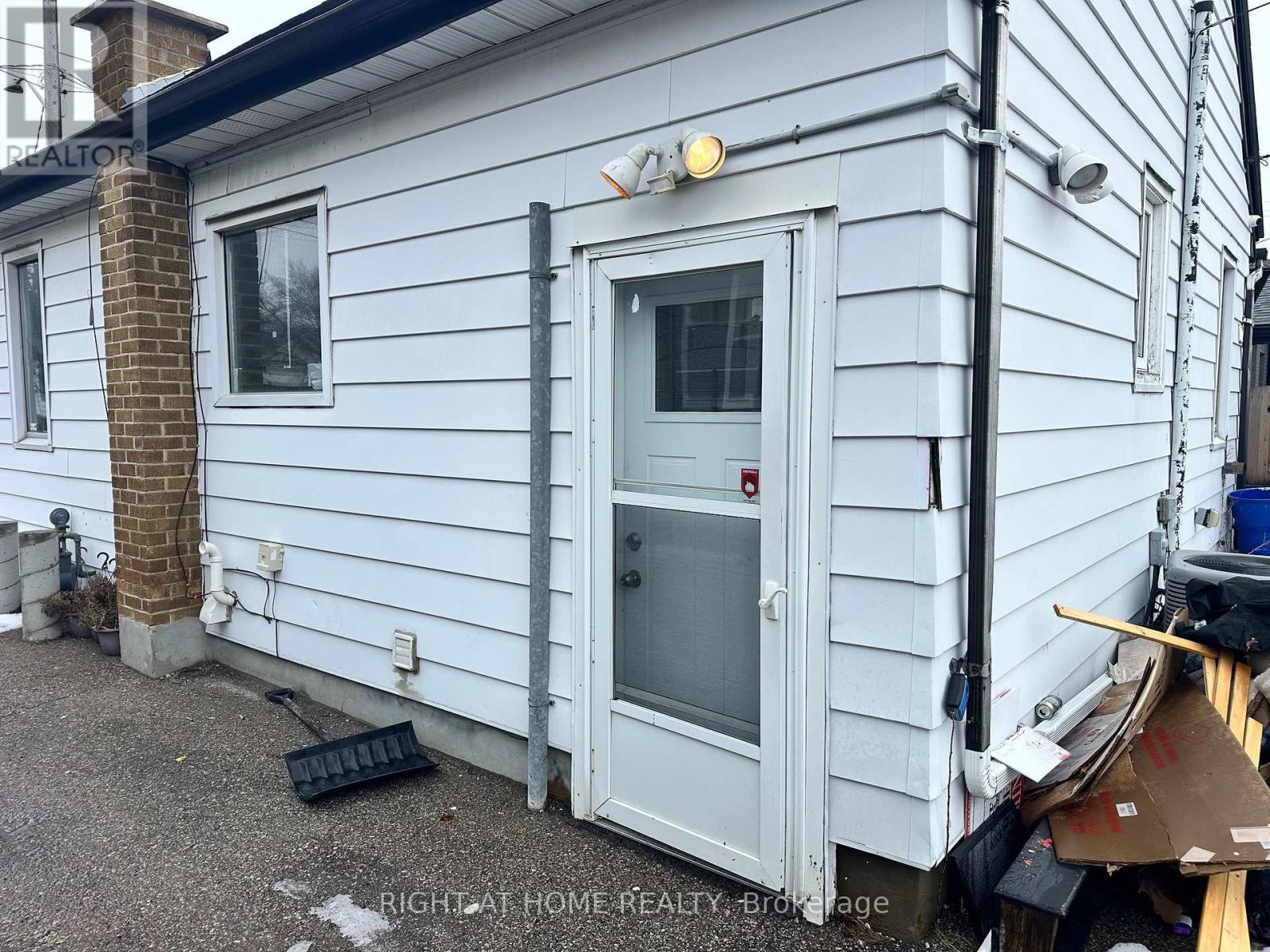 36 Charing Cross Street, Brantford, Ontario  N3R 2H2 - Photo 18 - X12850628