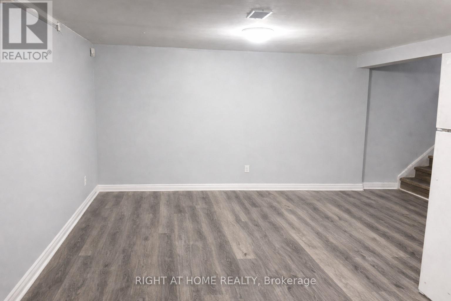 36 Charing Cross Street, Brantford, Ontario  N3R 2H2 - Photo 22 - X12850628