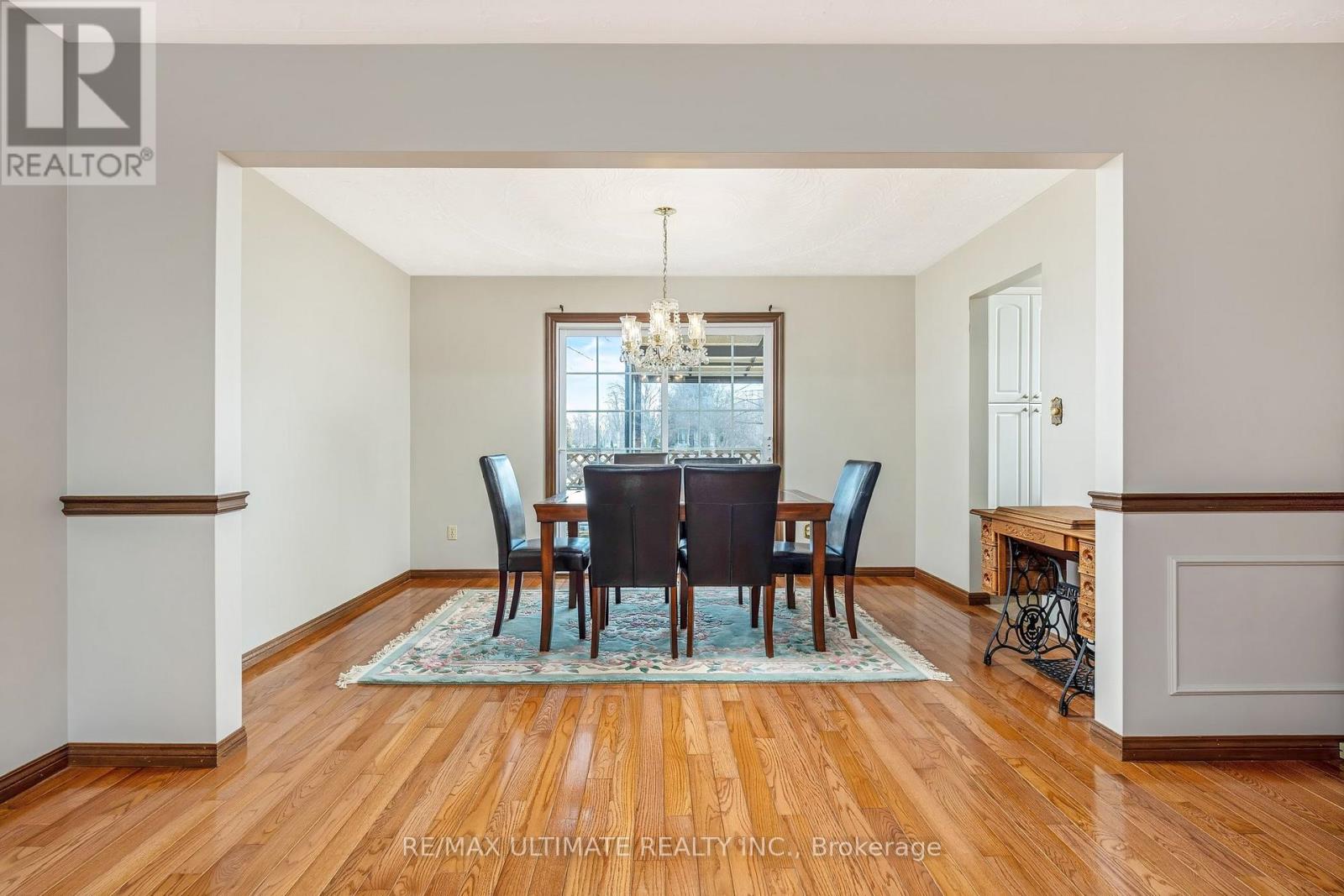 54 Debora Drive, Grimsby, Ontario  L3M 4J3 - Photo 13 - X12850642