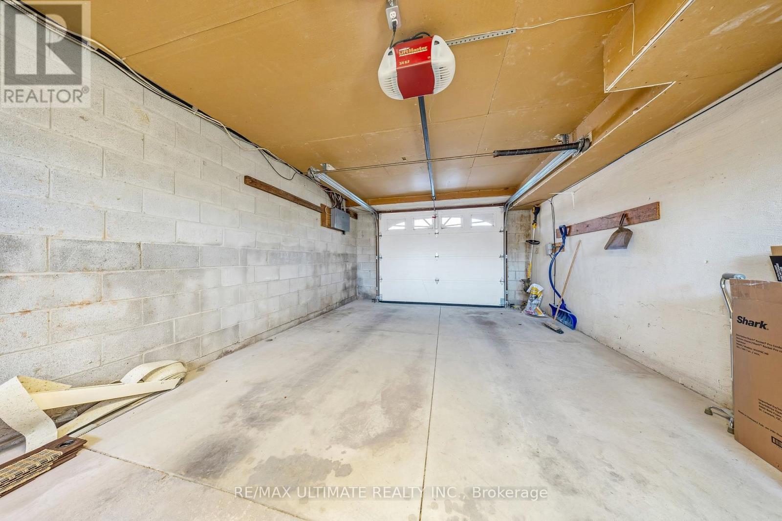 54 Debora Drive, Grimsby, Ontario  L3M 4J3 - Photo 34 - X12850642