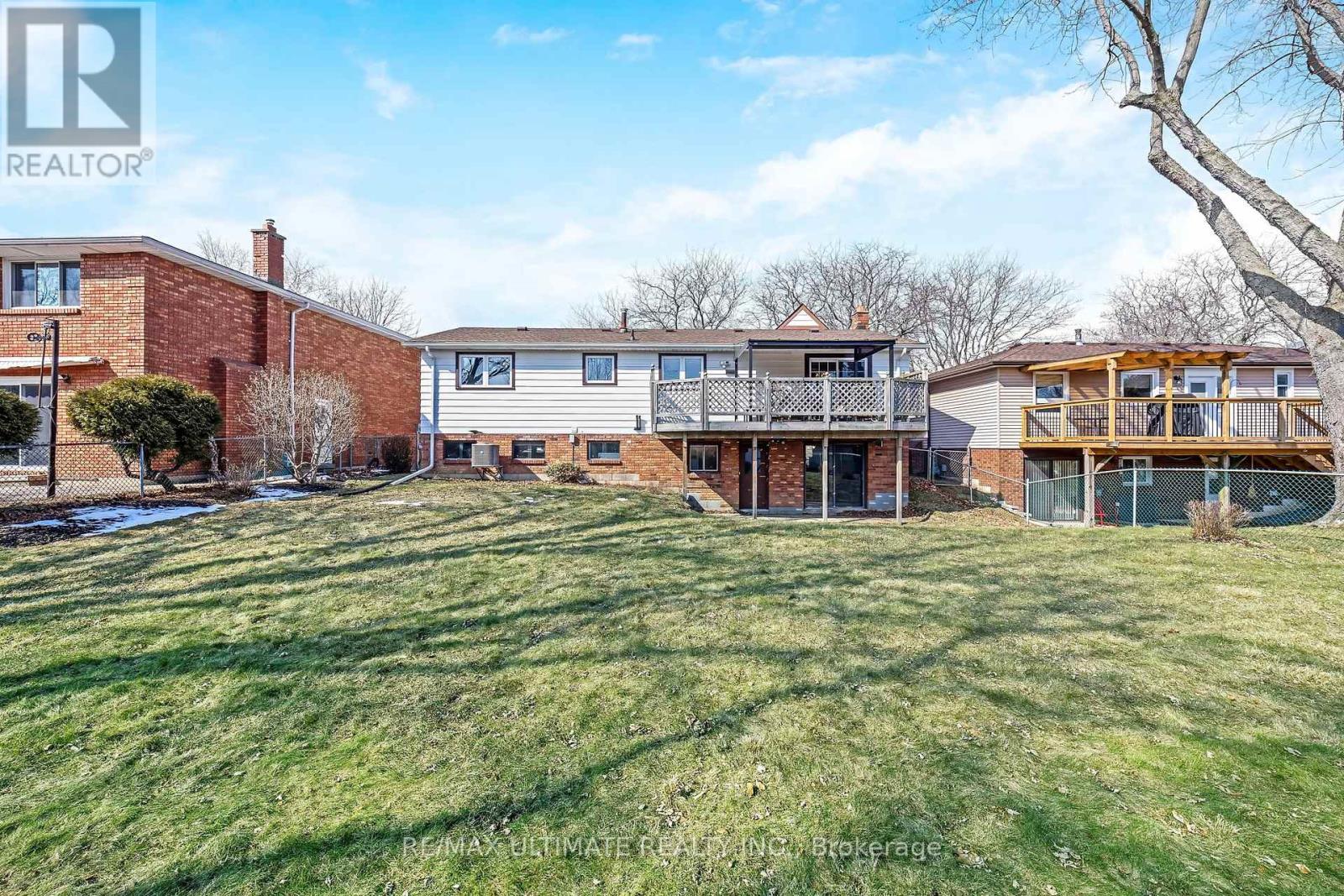 54 Debora Drive, Grimsby, Ontario  L3M 4J3 - Photo 40 - X12850642