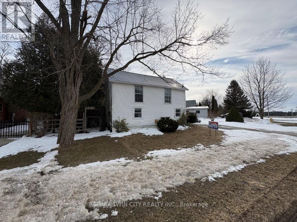 4 Elizabeth Street, Bluewater, Ontario  N0M 1G0 - Photo 3 - X12850656