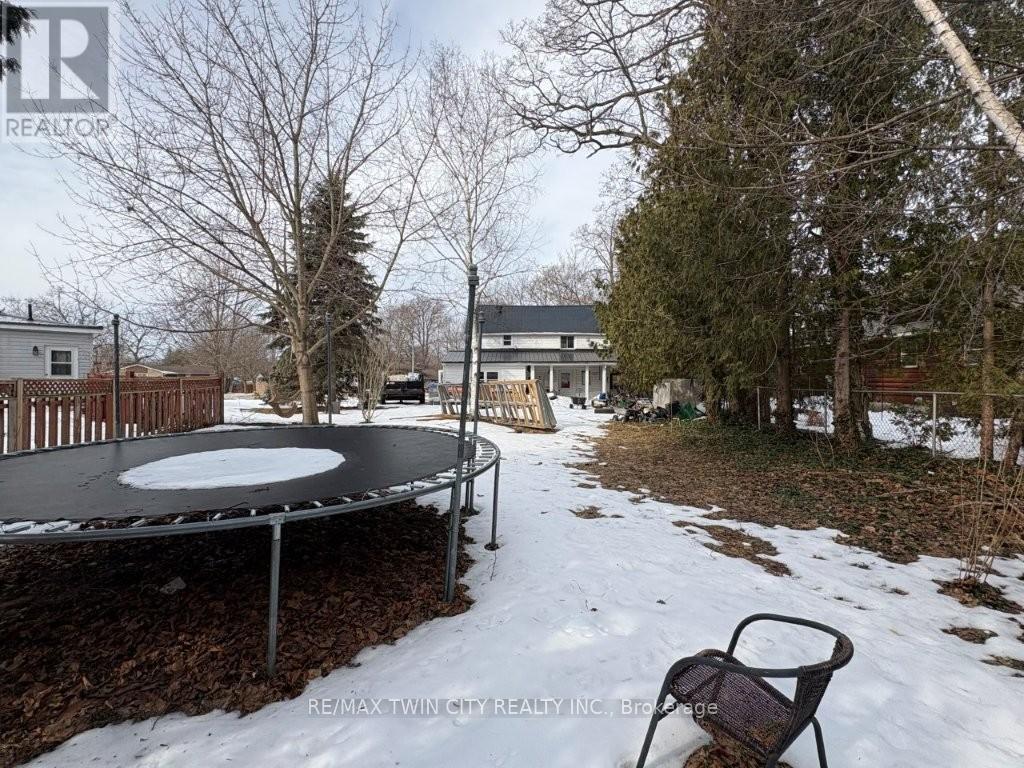 4 Elizabeth Street, Bluewater, Ontario  N0M 1G0 - Photo 7 - X12850656
