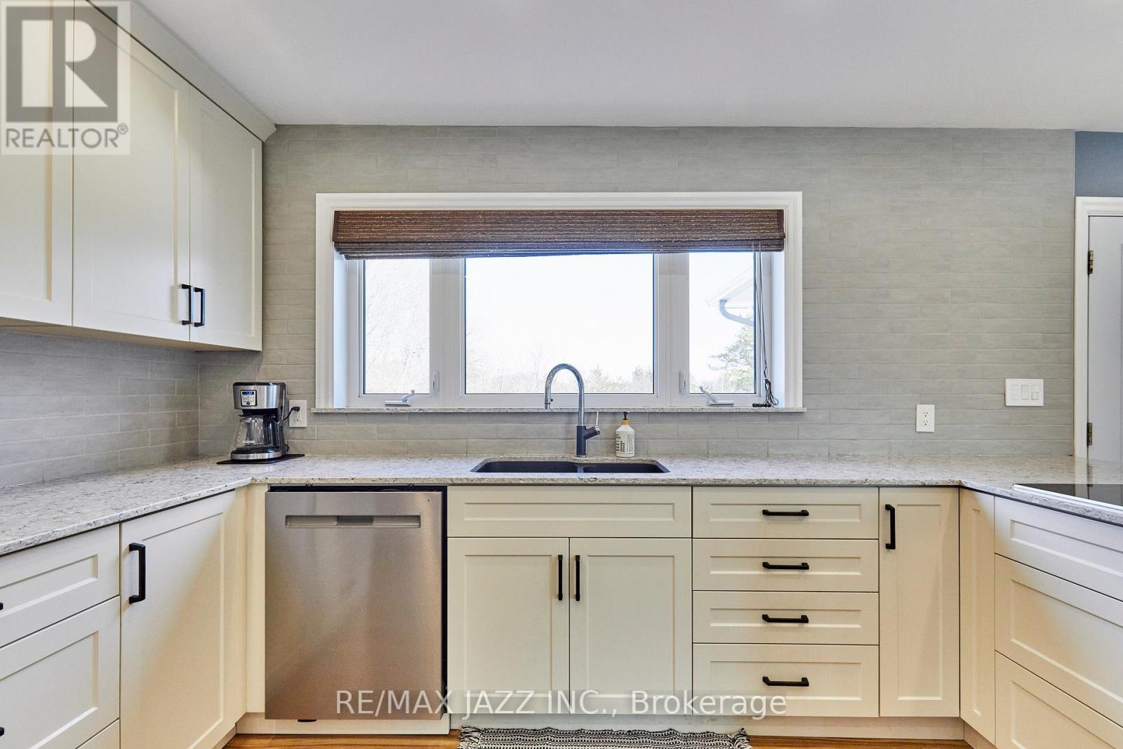 2125 Prestonvale Road, Clarington (Courtice), Ontario  L1E 2S2 - Photo 4 - E12850786