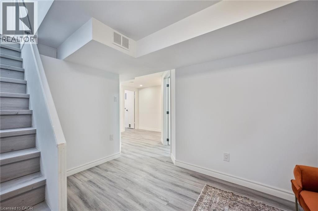 21 Forest Glen Court, Kitchener, Ontario  N2N 1E1 - Photo 27 - 40810015