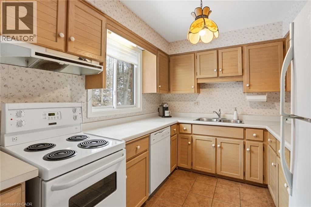 30 Osler Drive Unit# 24, Dundas, Ontario  L9H 6W3 - Photo 19 - 40809916