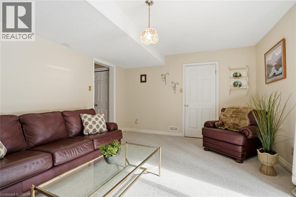 30 Osler Drive Unit# 24, Dundas, Ontario  L9H 6W3 - Photo 9 - 40809916