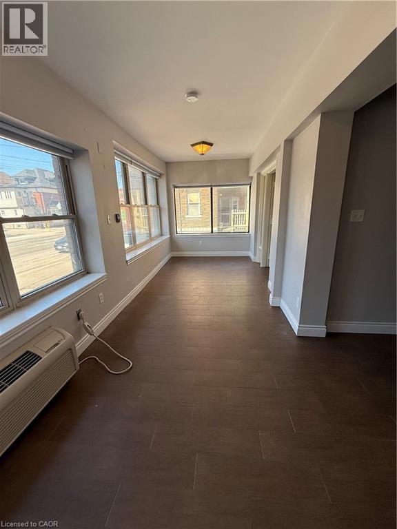 947 Main Street E Unit# 1, Hamilton, Ontario  L8M 1M9 - Photo 1 - 40809657