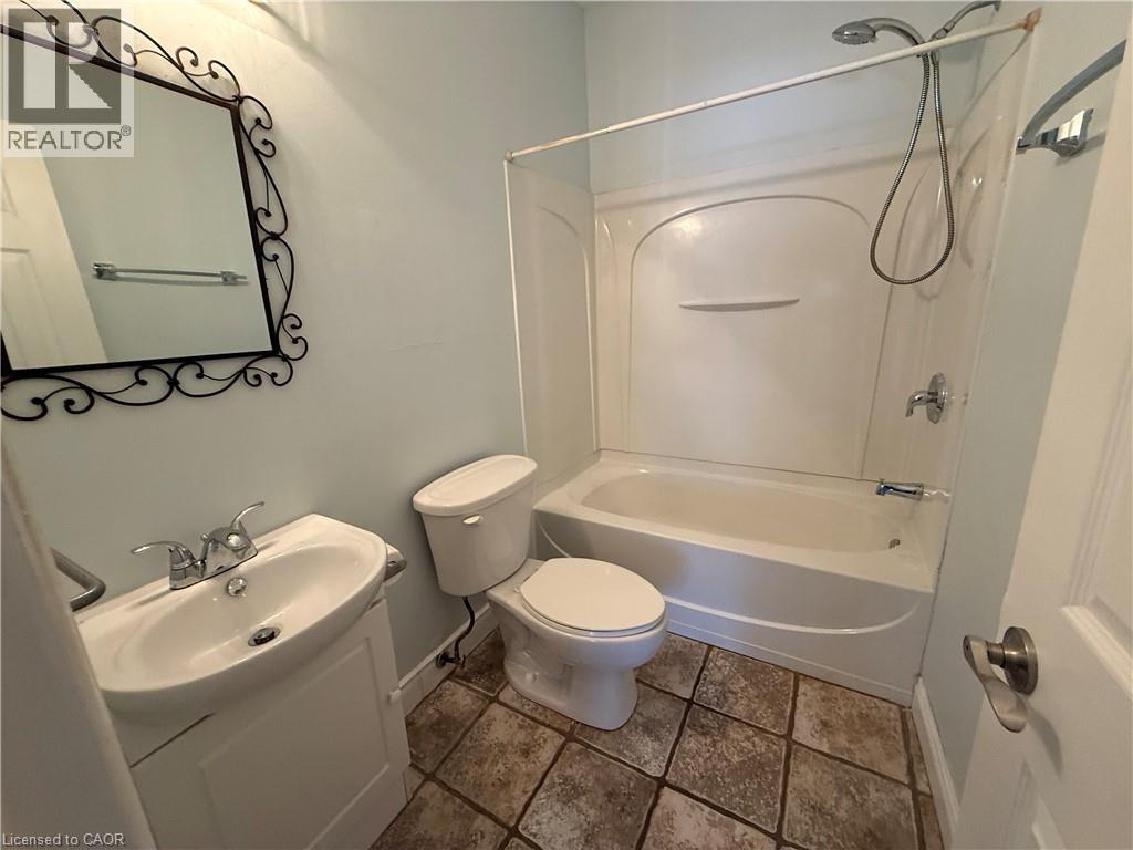 947 Main Street E Unit# 1, Hamilton, Ontario  L8M 1M9 - Photo 4 - 40809657