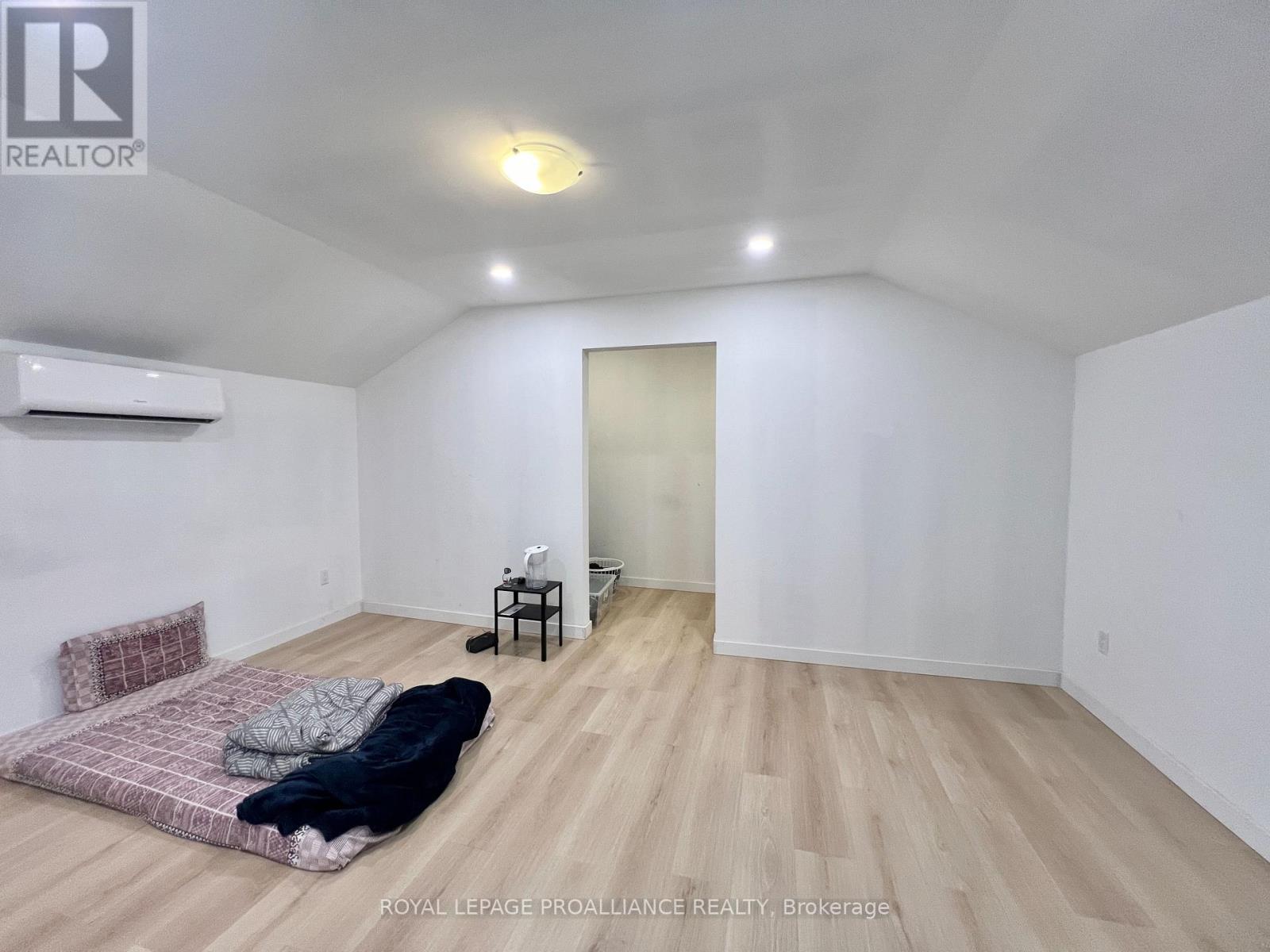 83 Cedar Street, Belleville, Ontario  K8P 3M3 - Photo 25 - X12850808